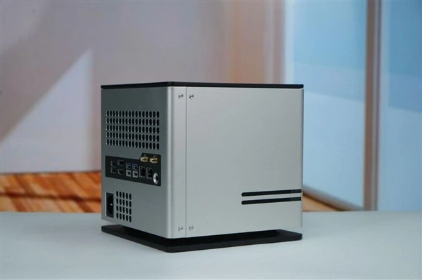 Abee AI Station